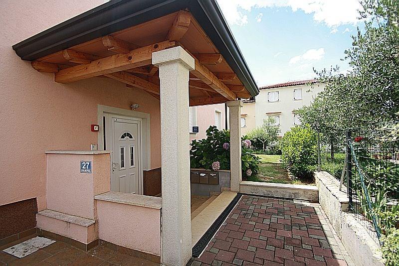 Apartment Bilic With Balcony Porec Exterior photo
